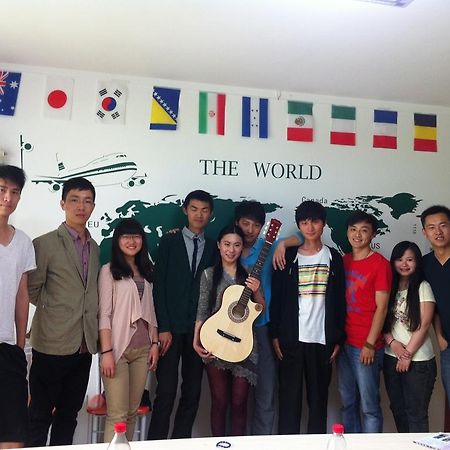 798 International Youth Hostel Jinan Exterior foto